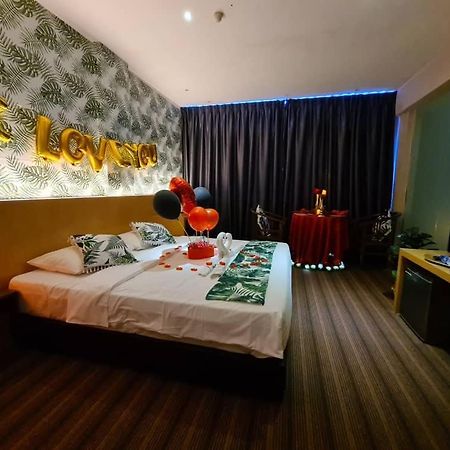 Grandeur Hotel And Spa Malacca Buitenkant foto