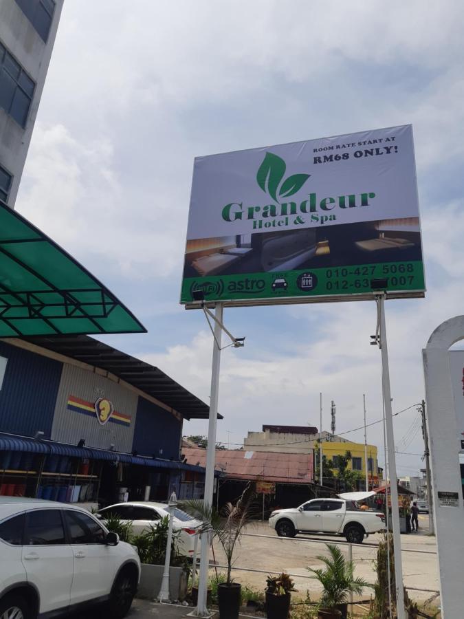 Grandeur Hotel And Spa Malacca Buitenkant foto